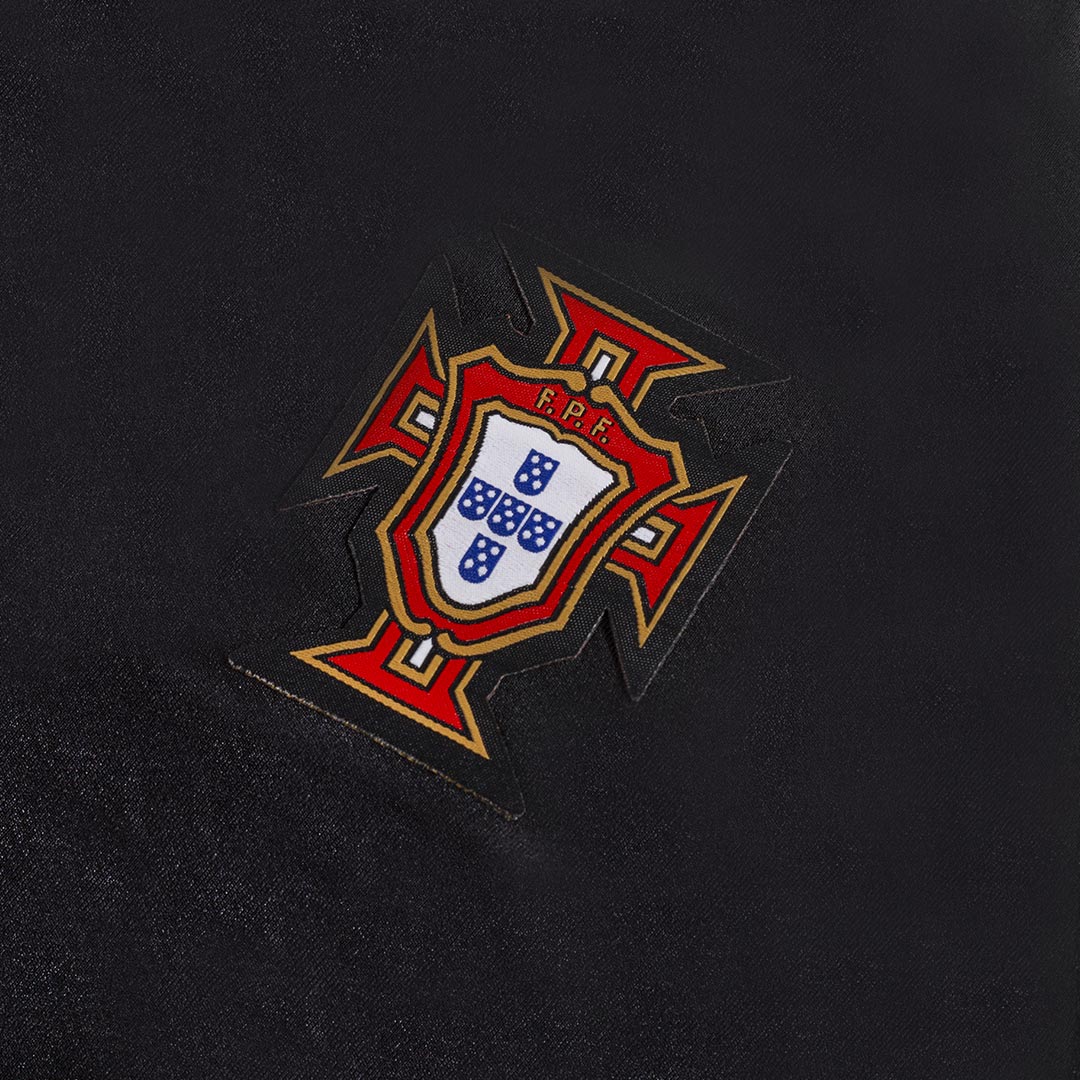 Retro 2006 Portugal Away Soccer Jersey footmaillots.fr