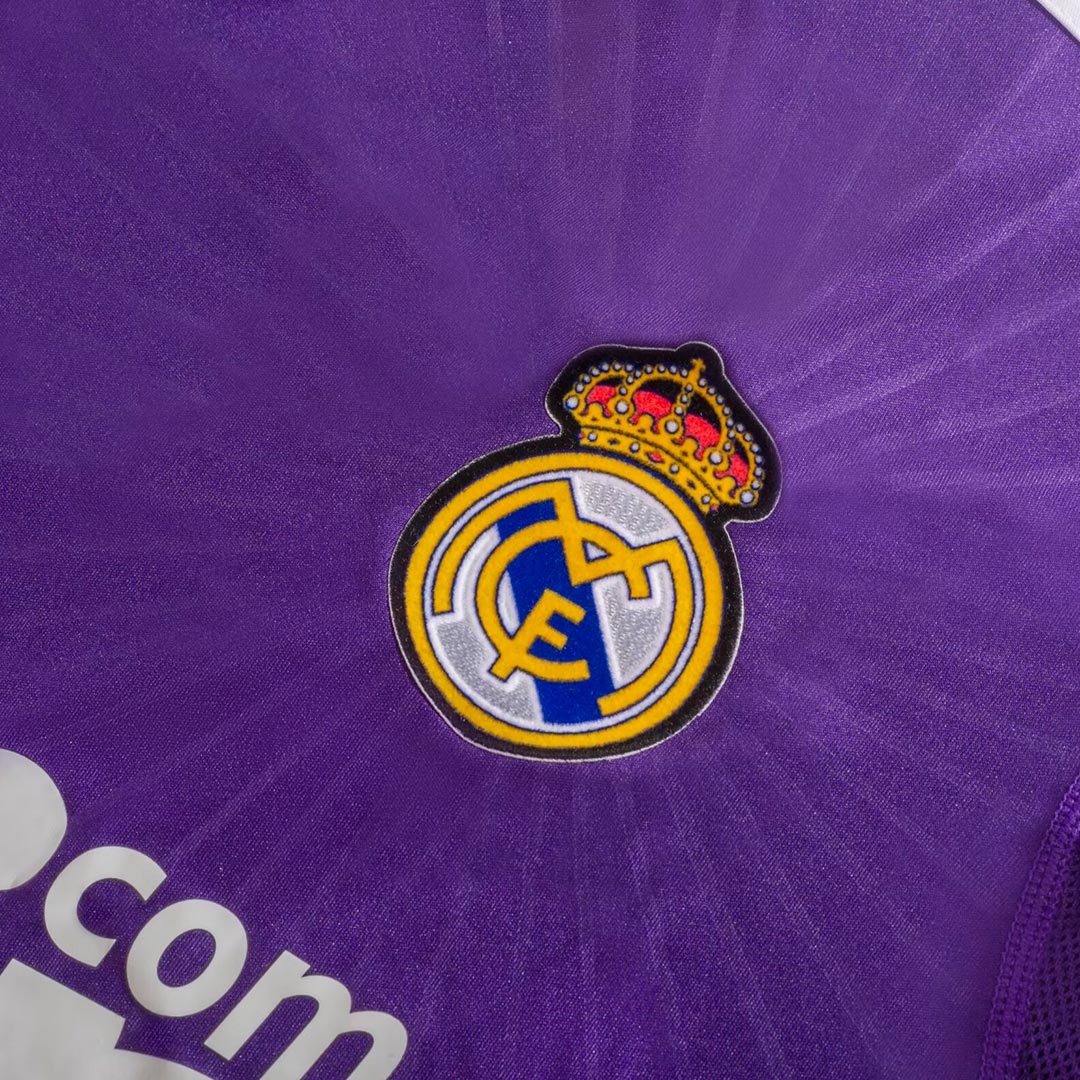 Retro 2010/11 Real Madrid Third Away  Soccer Jersey footmaillots.fr